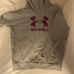 Gray under armor sweatshirt/hoodie